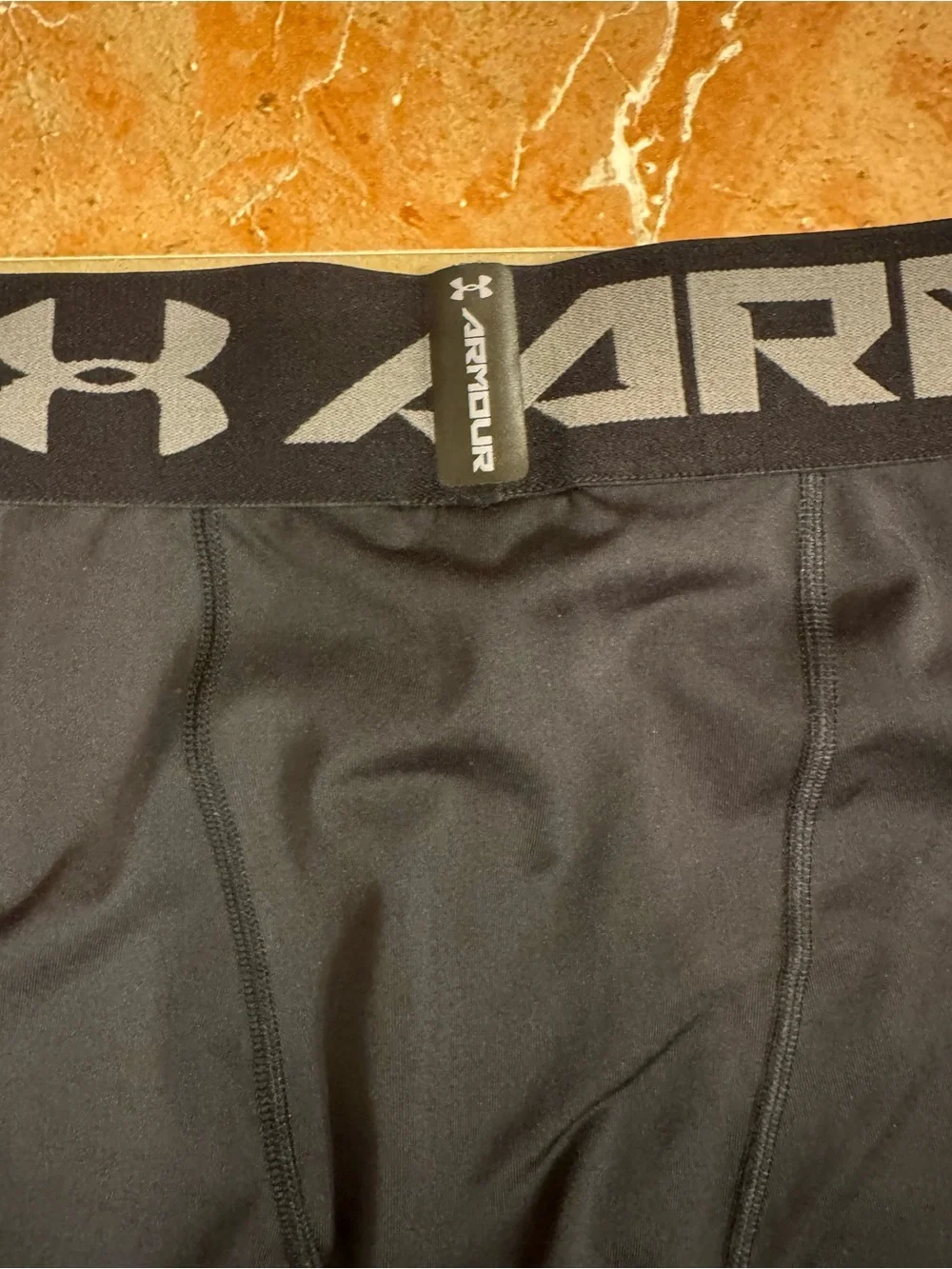 Under Armor Mens XL Heat Gear Black Leggings Compression Pants Capri